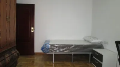 Piso en alquiler en Avenida Divina Pastora, San Ildefonso (Hospital Real) (Distrito Beiro. Granada Capital) de 1.000 €<span>/mes</span>