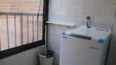 Piso en alquiler en Avenida Divina Pastora, San Ildefonso (Hospital Real) (Distrito Beiro. Granada Capital) de 1.000 €<span>/mes</span>