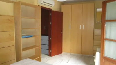Piso en alquiler en Cuesta de Pernaleros, San Ildefonso (Hospital Real) (Distrito Beiro. Granada Capital) de 650 €<span>/mes</span>