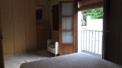 Piso en alquiler en Cuesta de Pernaleros, San Ildefonso (Hospital Real) (Distrito Beiro. Granada Capital) de 650 €<span>/mes</span>