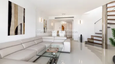 Ático en venta en Avenida Juan Sebastian El Cano, Isla Poniente, Centro (Distrito Benalmádena Pueblo. Benalmádena) de 1.300.000 €