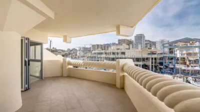 Ático en venta en Avenida Juan Sebastian El Cano, Isla Poniente, Centro (Distrito Benalmádena Pueblo. Benalmádena) de 1.300.000 €