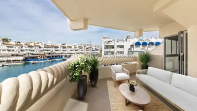 Ático en venta en Avenida Juan Sebastian El Cano, Isla Poniente, Centro (Distrito Benalmádena Pueblo. Benalmádena) de 1.300.000 €
