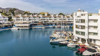Ático en venta en Avenida Juan Sebastian El Cano, Isla Poniente, Centro (Distrito Benalmádena Pueblo. Benalmádena) de 1.300.000 €