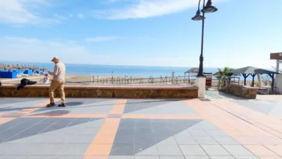 Piso en venta en La Carihuela, La Carihuela (Torremolinos) de 420.000 €