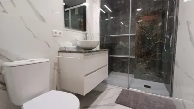 Piso en alquiler en Calle Alonso Barba, Centro (Huelva Capital) de 700 €<span>/mes</span>