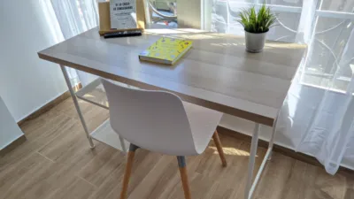 Habitación en alquiler en Avenida de Santa Isabel, Oliveros-Altamira-Barrio Alto (Almería Capital) de 335 €<span>/mes</span>
