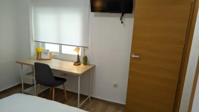 Habitación en alquiler en Avenida de Santa Isabel, Oliveros-Altamira-Barrio Alto (Almería Capital) de 335 €<span>/mes</span>