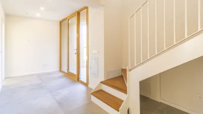 Single-family home on Carrer d'Orient photo 9