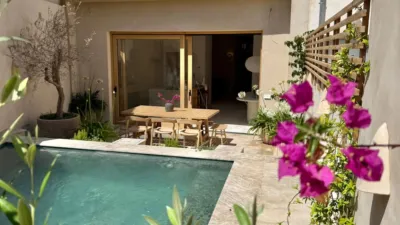 House on Carrer Pintat photo 3