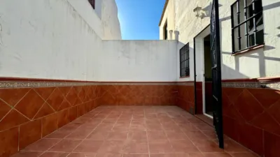 Casa adosada en venta en Venta del Sol, Mairena del Alcor de 135.000 €