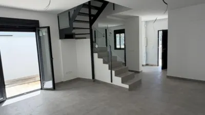 Casa adosada en venta en Instituto Blas Infante, El Viso del Alcor de 200.000 €