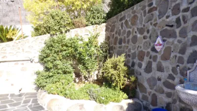 Casa en venta en Carrer Rovelló, 1, cerca de Carrer del Riu Segre, Maçanet de la Selva de 325.000 €