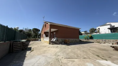 Casa en venta en Carrer del Consell de Cent, 1, Urbanitzacions Niàgara Parc-Àgora Parc-Roca-Rossa (Tordera) de 325.000 €