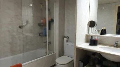 Apartment on Carrer de Guatemala photo 11