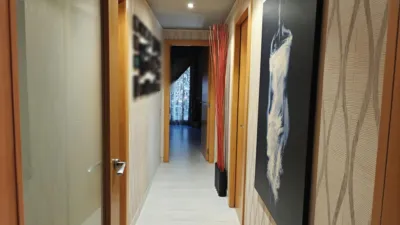 Apartment on Carrer de Guatemala photo 5