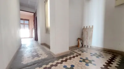 Apartment at Plaza de la Comunidad Valenciana, 3 photo 2