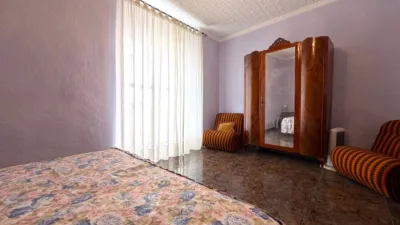 House on Doctor Gomez Ferrer Street, No. 10 photo 13