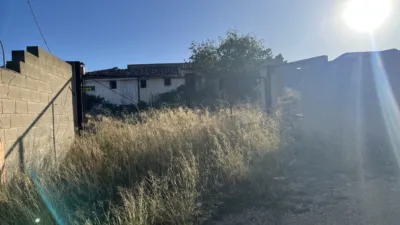 Terreno en venta en Avenida de la Autonomía Aragonesa, cerca de Avenida de Aragón, Calanda de 28.000 €