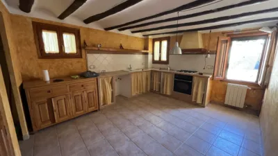 Casa en venta en Plaza de la Iglesia, 1, Castelserás de 72.000 €