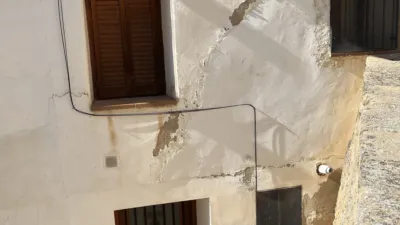 Casa en venta en Plaza de la Iglesia, 1, Castelserás de 72.000 €