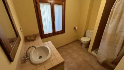 Casa en venta en Plaza de la Iglesia, 1, Castelserás de 72.000 €