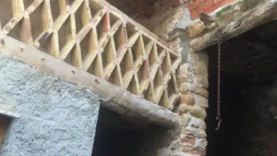 Casa en venta en Calle Rosario, 17, Castelserás de 24.000 €