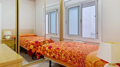 Flat on Carrer de Güell i Ferrer photo 22