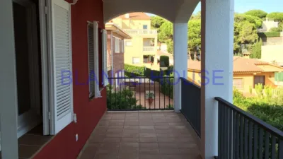 House on Puig I Calafach Street photo 11