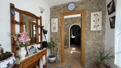 House on Carrer de la Tuca photo 2