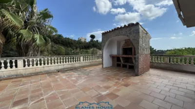 Casa en venta en Calle Benidorm, Número 0, Urbanitzacions del Nord (Lloret de Mar) de 410.000 €