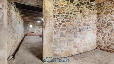 Rustic finca on Calle Diseminat Fogars de La Selva photo 21