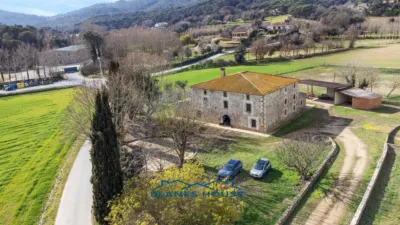 Rustic finca on Calle Diseminat Fogars de La Selva photo 49