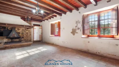 Rustic finca on Calle Diseminat Fogars de La Selva photo 7