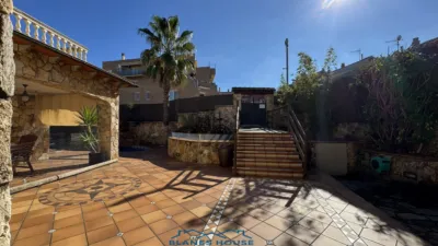 House on Carrer del Mas Torrents, 77 photo 51