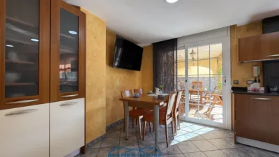 House on Carrer del Mas Torrents, 77 photo 7