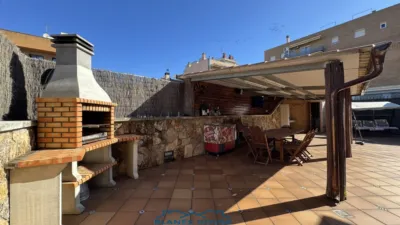 House on Carrer del Mas Torrents, 77 photo 77
