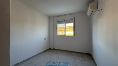 Duplex in Carrer de Pere Codina i Mont photo 17