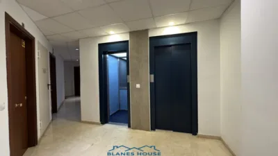 Duplex in Carrer de Pere Codina i Mont photo 25