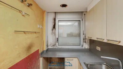 Flat on Carrer de Melilla, 4 photo 13