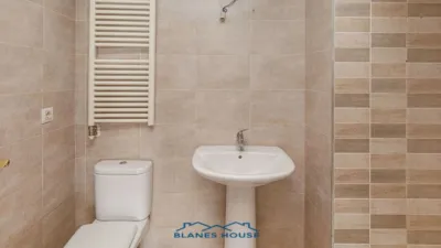 Flat on Carrer de Melilla, 4 photo 17