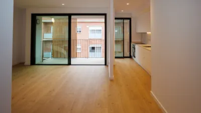 Duplex on Avinguda de Pau Casals photo 6