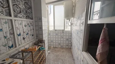 Apartment on Hermano Navarro Caracena Street photo 10