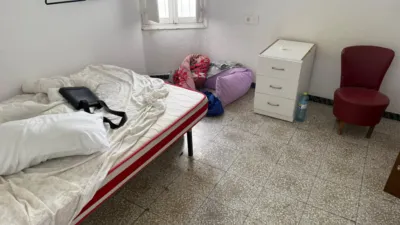 Apartment on Hermano Navarro Caracena Street photo 14