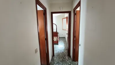 Apartment on Avinguda de la Constitució photo 4