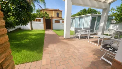 Semi-detached chalet in Núcleo Urbano-Urbanizaciones photo 12
