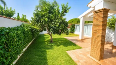 Semi-detached chalet in Núcleo Urbano-Urbanizaciones photo 15