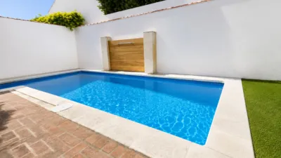 Semi-detached chalet in Núcleo Urbano-Urbanizaciones photo 3