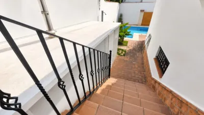 Semi-detached chalet in Núcleo Urbano-Urbanizaciones photo 8