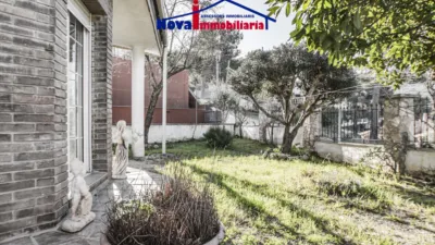 House on Carrer de Vallirana photo 2